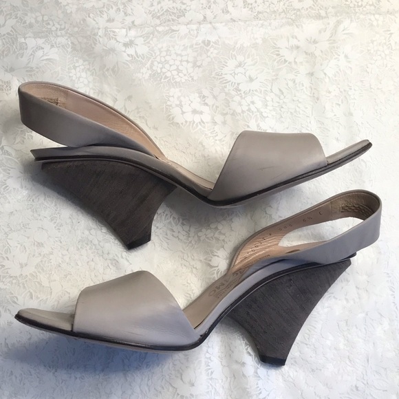 Ferragamo Slingback Sanders-Grey Leather-size6.5 - Picture 3 of 8